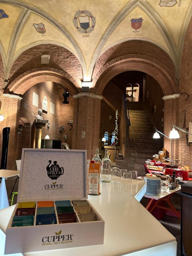 Palazzetto Rosso - Art Hotel Siena Exteriör bild