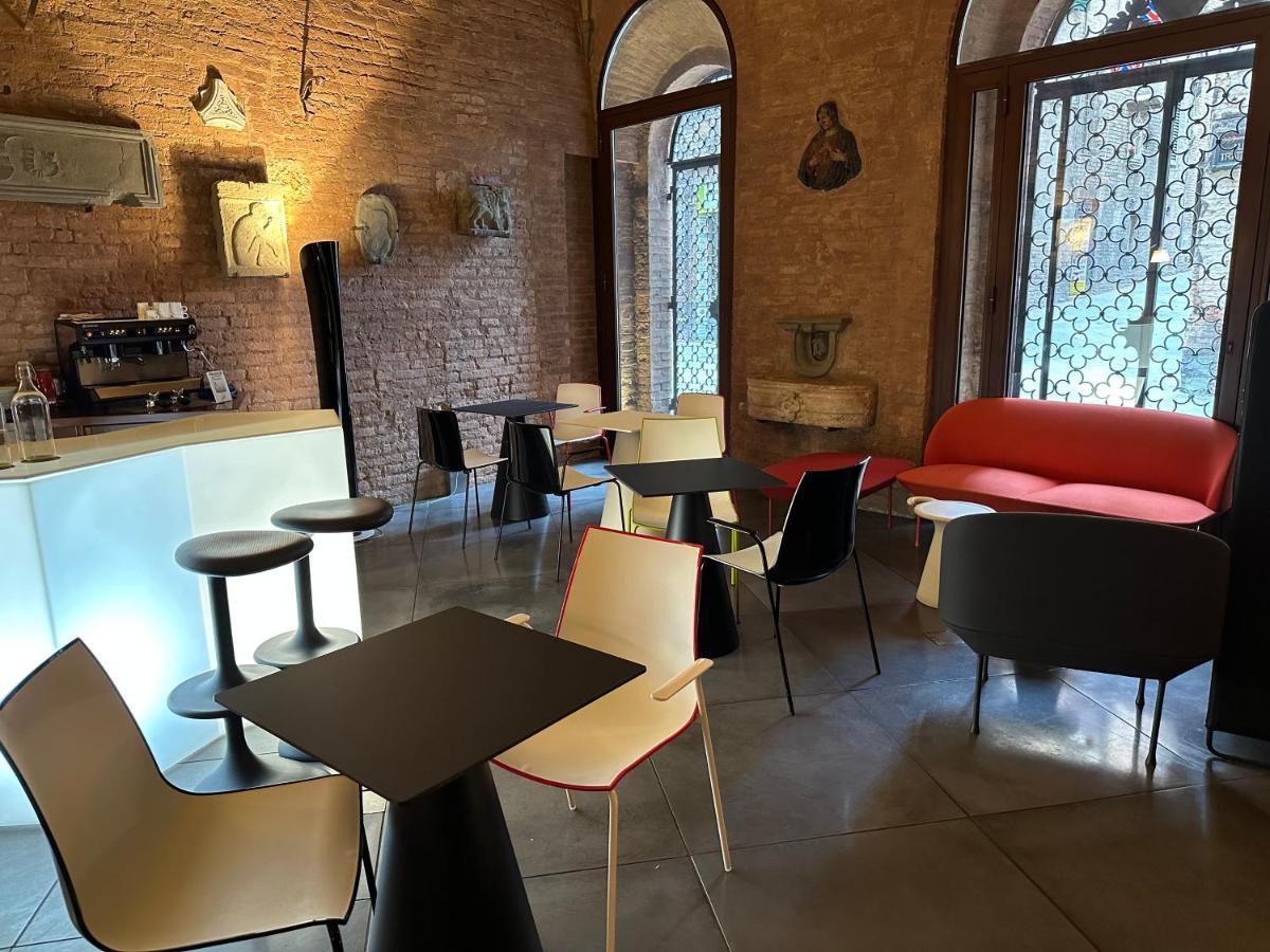 Palazzetto Rosso - Art Hotel Siena Exteriör bild